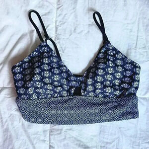 Athleta blue and white sports bra